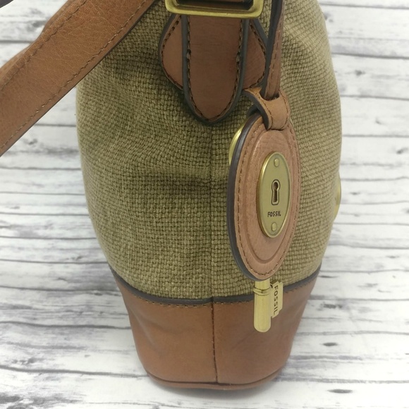 FOSSIL-Vintage Leather Crossbody Handbag - Picture 5 of 8